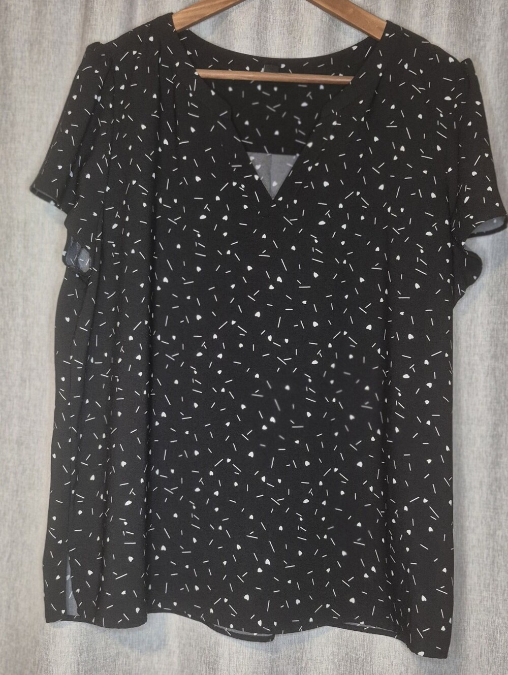 Hilary Radley Black Short Sleeve Blouse with White Sprinkle Print